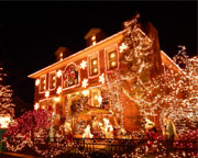 Bus Tour New York City, Dyker Heights Christmas Lights - 3.5 Hours