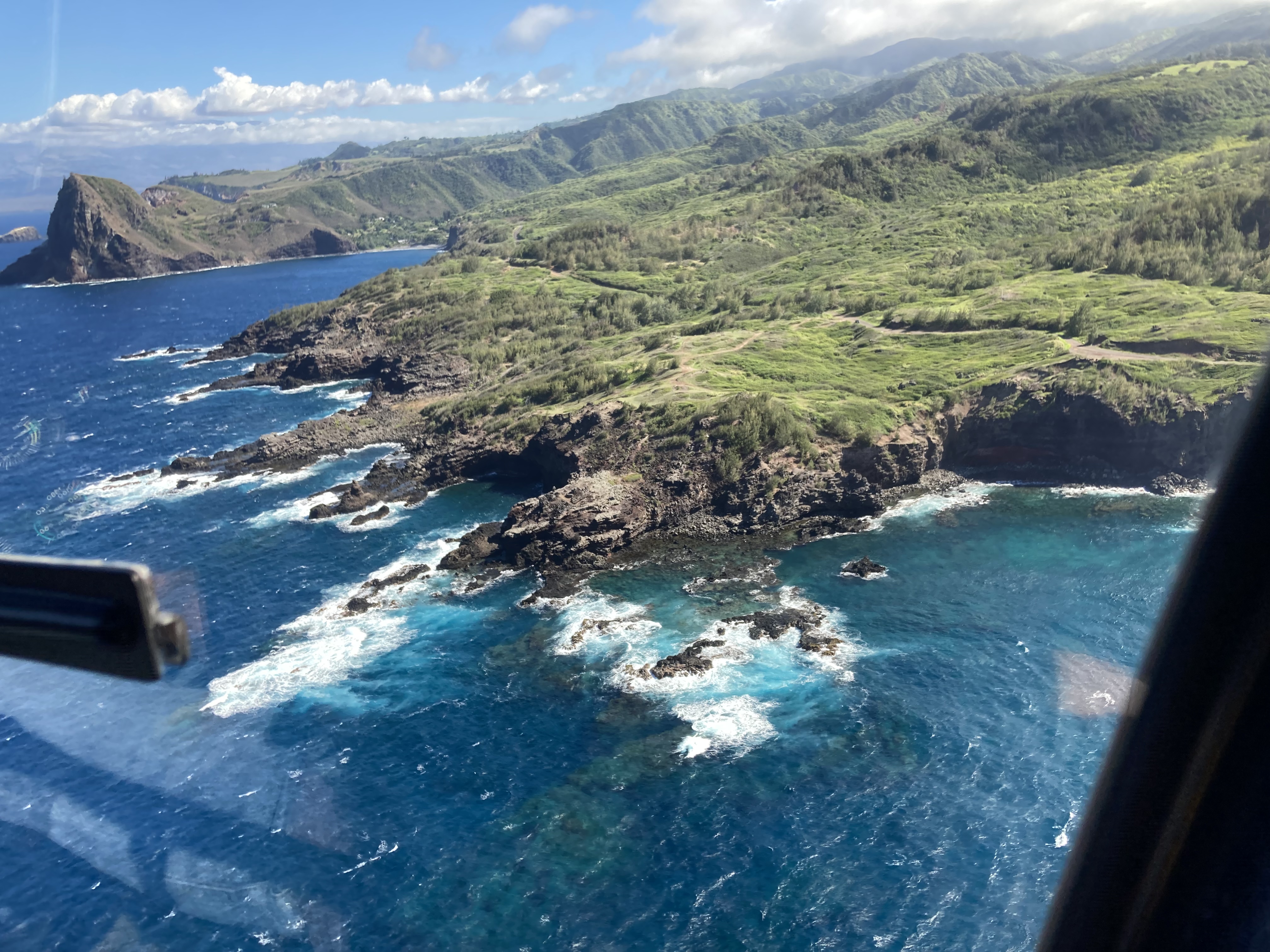 Image of Helicopter Tour Maui, West Maui and Molokai - 45 Minutes  review